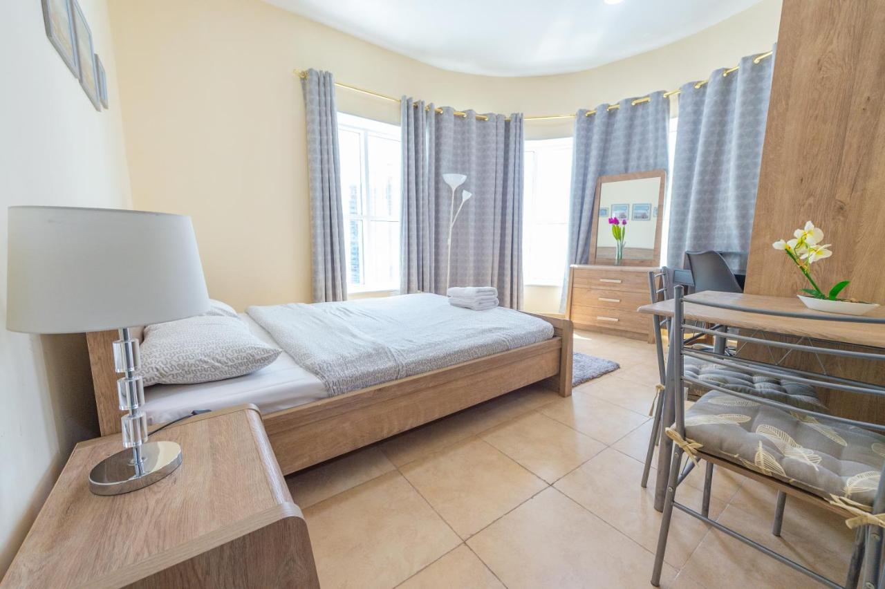 דובאי Luxury Escapes - Modern Budget Studio With Balcony In Jlt! מראה חיצוני תמונה