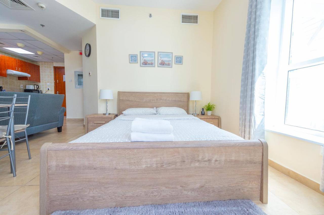 דובאי Luxury Escapes - Modern Budget Studio With Balcony In Jlt! מראה חיצוני תמונה